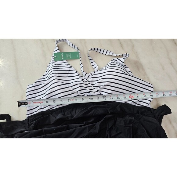 NWT Sothea Black & White Tummy Control Swimsuits V Neck Womens Swimwear Size 22W - Picture 3 of 10